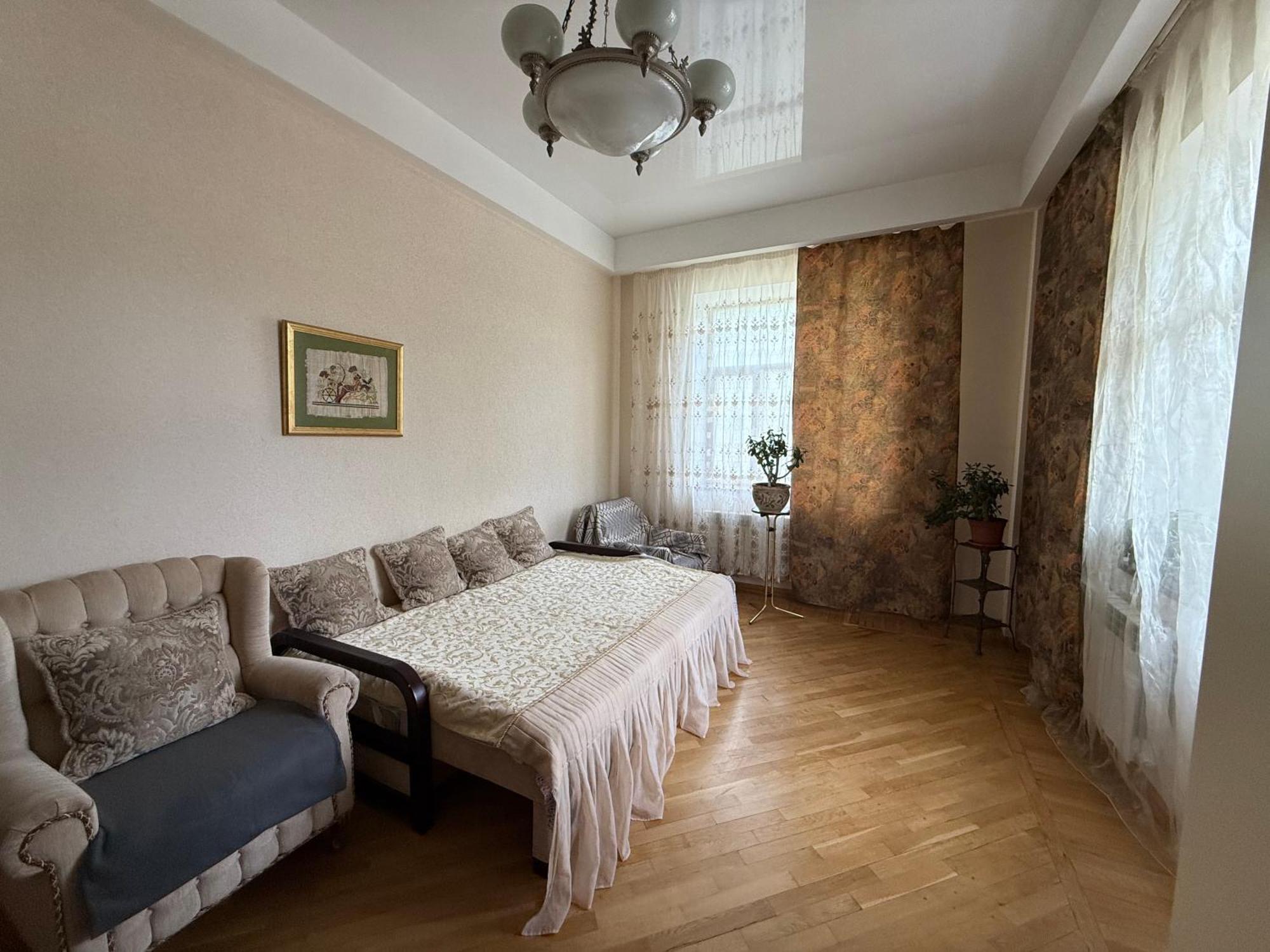 Апартаменти возле парка горького рядом с сумской в-д тринклера,5 *
