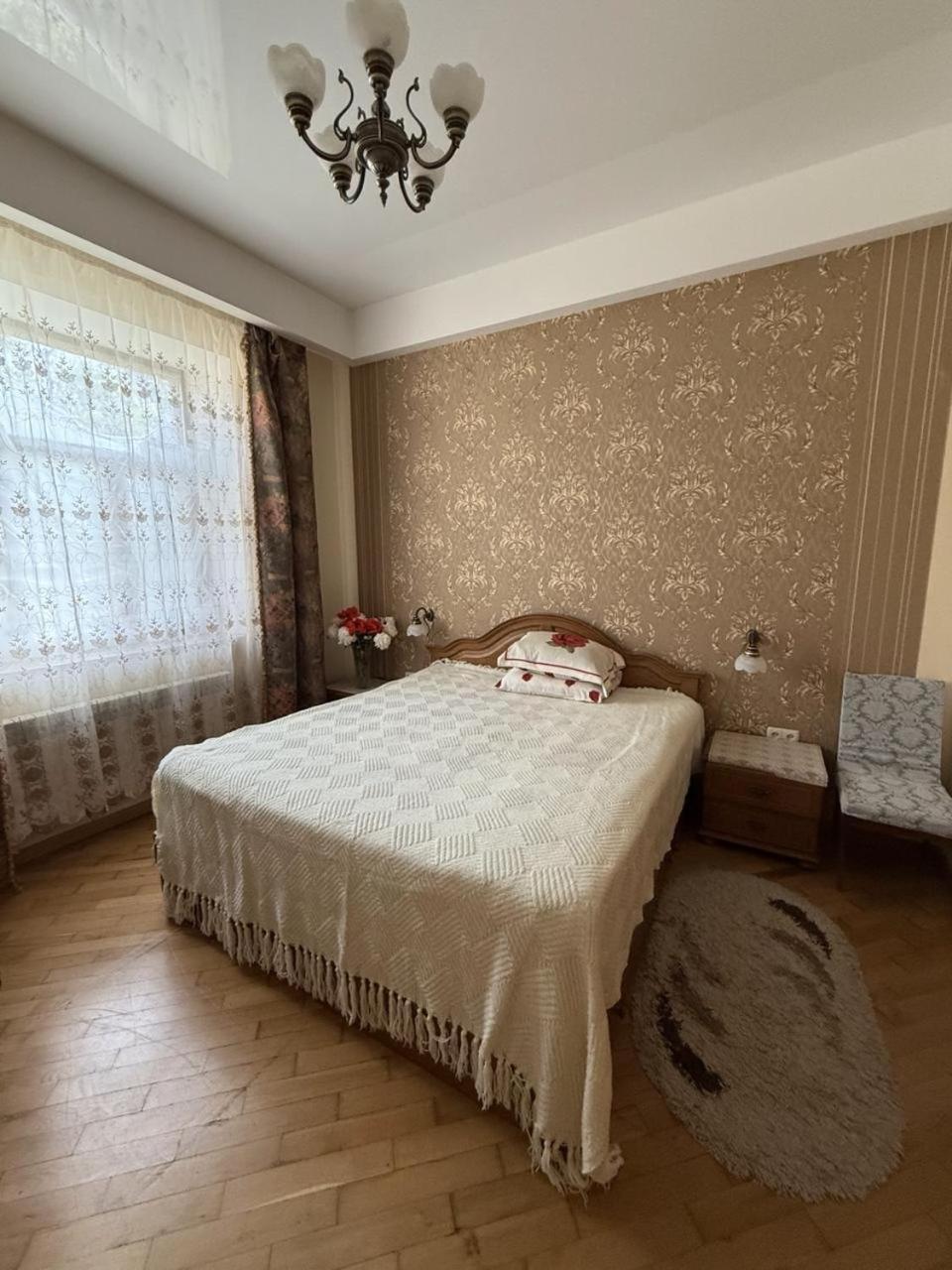 возле парка горького рядом с сумской в-д тринклера,5 * Харків